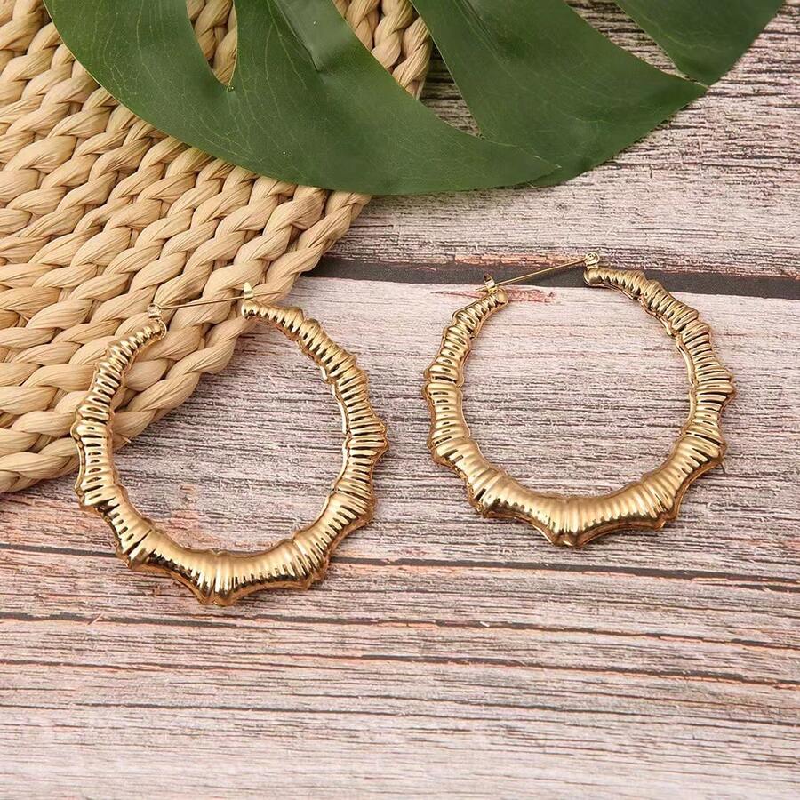 Pendientes de aro de bambú dorados y geométricos de moda, versátiles para baile callejero, uso diario y fiestas - Dorado - Ver 1