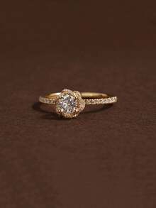 精美礼盒装立方氧化锆皇冠戒指，女士婚礼派对时尚首饰，铜质材质，不褪色且低致敏性，理想的情人节礼物 - 金色 - 查看 3