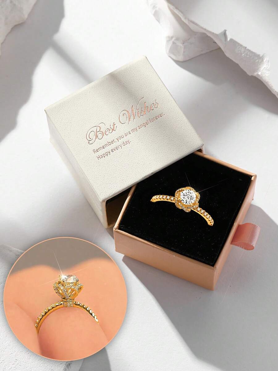 精美礼盒装立方氧化锆皇冠戒指，女士婚礼派对时尚首饰，铜质材质，不褪色且低致敏性，理想的情人节礼物 - 金色 - 查看 1