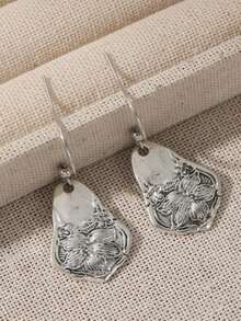 Vintage Floral Carved Asymmetrical Pendant Earrings, Handmade Accessories Suitable For Women's Parties And Gatherings, Women's Surprise Gift - Antique Silver - View 3