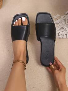 Sandálias Rasteiras Femininas Estilo Francês Retrô, Em Pu De Alta Qualidade, Com Bico Quadrado E Tira Única, Na Cor Preta. Versáteis, Elegantes, Leves, Antiderrapantes E Confortáveis, Oferecem Excelente Suporte E São Perfeitas Para A Primavera/Verão E Férias. Ideais Para Uso Diário, Praia, Páscoa, Dia Das Mães Ou Como Presente De Natal. - Preto - Ver 5