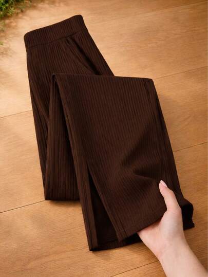 Calça Pantalona Marrom Cintura Alta Feminina Wide Leg Moda Casual Com Fenda Lateral e Bolso Canelado Noite Diário