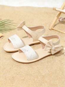 1双 Cozy Pixies 金色蝴蝶结装饰可爱公主风平底凉鞋，适合女婴和幼儿，春夏款 - 米色 - 查看 1