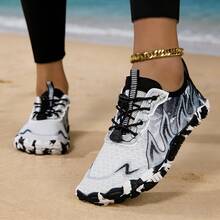 Women's Outdoor Quick-Drying Anti-Slip Beach Snorkeling Swimming Rappelling Shoes For Water Sports Wading Shoes For Swimming In Water, Gym Training Yoga Shoes, Cross-Functional Multi-Functional Training Shoes, Flat Shoes, Large Size, Suitable For All Seasons (Spring, Summer, Autumn, Winter), Flat Five-Toe Shoes - Black - View 1