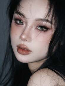 GIRLCULT 17号裸色腮红 | 蜜桃缎光透亮 | 珍珠裸色迷雾 | 柔和光泽 | 烛光红晕 | 玫瑰保湿 | 啫喱状半透明 | 轻盈持久 | 透气珠光 | 派对季明星色号 | 3克/0.11盎司，万圣节 - #17 Beige - 查看 9