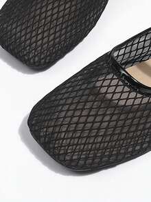 时尚黑色网眼玛丽珍平底鞋，复古方头透气搭扣平底鞋 - 黑色 - 查看 7