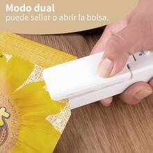 1/2 pieza Selladora de impulso mini, máquina de sellado manual recargable por USB, 2 en 1 abridor y sellador de bolsas, para bolsas de plástico, bolsas de aperitivos, empaquetado hermético y conservación de alimentos, esencial para picnic y viajes al aire libre - Gris 2 piezas - Ver 2