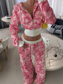 Bộ đồ đôi nữ họa tiết rằn ri gồm áo hoodie crop top và quần short dây rút, thích hợp cho ngày Valentine, thể thao, dạo phố và mặc nhà. Mùa xuân - Nhiều màu - Xem 2