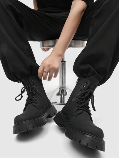 Fashionable Matte High-Top Men's Ankle Boots, Thick Sole, Anti-Slip, Vintage Workwear Boots, Men's Round Toe Outdoor Black Boots, Retro Boots