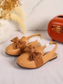 1 Pair Girls' PU Bow Soft Bottom Breathable Closed Toe Flat Sandals, Suitable For Spring And Summer - Brown - View 2