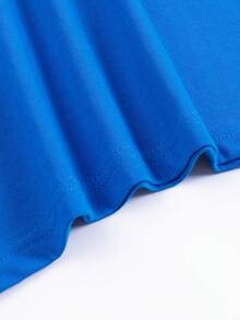 Disney Apparel, This Boy's T-Shirt Features A Double-Sided Toy Story Woody Cartoon. This Soft And Breathable Short Sleeved Round Neck T-Shirt Is Perfect For Spring And Summer Wear, Making It An Ideal Choice For Daily Wear, Vacation And Leisure, Outdoor Exploration, School Life, And Shopping Trips. It Is Also An Excellent Gift For The Same Boy And Girl. Every Child Deserves One. - bleu indigo - Voir 6