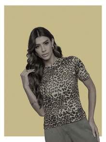 Dellamarca Women's Fashion Print Short Sleeve Blouse. Comfortable Fabric. Fashion Fashion - 查看 2