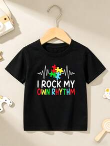 1pc Kids' Puzzle Piece Heartbeat I Rock My Own Rhythm Print Black TShirt, Crew Neck, Casual Cotton Tee, Medium Stretch Knit Fabric, Regular Fit For Boys& Girls Children, Alphabet Pattern, For Spring/Summer/Fall Autism Awareness Day, World , Mental Health Awareness Month - 黑色 - 查看 3