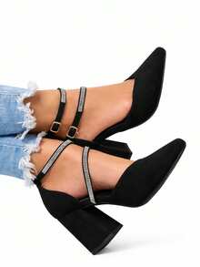 salto alto Scapin com fivela strass bico 8 cm - Preto - Visão 2