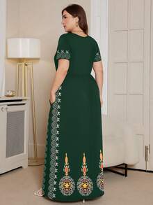 DEARCASE Plus Size Printed Pocket Short Sleeve Dress - Dark Green - View 2