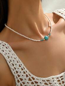 1件波西米亚风玻璃珠和仿绿松石吊坠项链，适合女性日常、通勤、约会、海滩、度假佩戴，也是情人节和斋月礼物的理想之选。 - 白色 - 查看 4