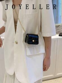 Mini Crocodile Embossed Handbag, Solid Color Chain Shoulder Bag - Black - View 4