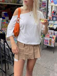 女士露肩蝙蝠袖短袖T恤，宽松版型，适合夏季、海滩、街头、日常、工作、办公室派对、郊游、嘉年华、音乐节、情人节、聚会等场合。宽松的街头风，也适合户外穿着，百搭设计，是夏季穿搭的理想之选。 - 白色 - 查看 5