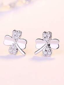 1 Par de Brincos de Botão de Trevo Fresco e Doce de Prata 925, Projetado para Meninas, Hipoalergênico, Brincos de Trevo e Cubic Zircônia, Adequado como Presente de Aniversário para Meninas - Trevo de quatro folhas - Visão 8