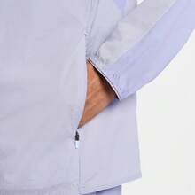 Nike 男士 AS M NK RPL STRIDE NVLTY JKT 梭织连帽夹克 IF2368-506 - 淡紫色 - 查看 3