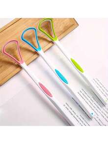 Bộ 3 dụng cụ làm sạch lưỡi, được thiết kế để loại bỏ hiệu quả vi khuẩn, cặn thức ăn và các chất gây mùi hôi trên bề mặt lưỡi. Như hình ảnh so sánh cho thấy, nó có thể biến một chiếc lưỡi bẩn thành một chiếc lưỡi sạch sẽ và khỏe mạnh. - A - Xem 7