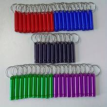 20 szt. aluminiowych gwizdków ratunkowych z brelokiem – wysoki dźwięk w wielu kolorach, odpowiedni na kemping, piesze wędrówki, do sportu, szkolenia psów i aktywności na świeżym powietrzu – gwizdek ratunkowy, sprzęt kempingowy, narzędzie survivalowe, wielofunkcyjny, idealny do podróży, wspinaczki górskiej, biwakowania, sytuacji awaryjnych, wędkowania, szkoły, cheerleadingu, zawodów, akcesoriów sportowych, prezentów dla mężczyzn i kobiet, sprzętu kempingowego - Jeden rozmiar pasuje do wszystkich - Zobacz 9
