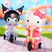 Miniso Caja ciega de la serie de horneado feliz de Sanrio My Melody/Kuromi/Cinnamoroll/Hello Kitty - Figura con diseño de horneado de personajes, detalles de decoración de postres, exhibición de escritorio/colección de juguetes, uso diario, gran regalo de cumpleaños, material de PVC (1 pieza entregada al azar) - Multicolor - Ver 2
