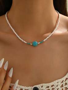 1件波西米亚风玻璃珠和仿绿松石吊坠项链，适合女性日常、通勤、约会、海滩、度假佩戴，也是情人节和斋月礼物的理想之选。 - 白色 - 查看 2