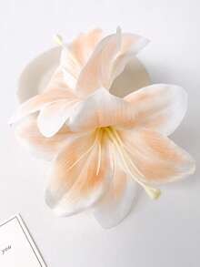 1pc Elegant Lily Flower Hair Clip Headpiece, Versatile Side Floral Accessory For Women, Suitable For Daily Wear, Hair Accessories For Women, Claw Clips, Hair Slide - Champagne - View 4