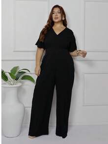Women's Plus Size Plain Long Jumpsuit, Wide Leg, Short Sleeve, V-Neck, Ruched Front, Comfortable - Negro - Ver 5