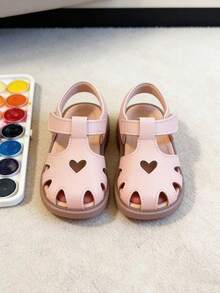 Giày sandal mới cho bé gái có họa tiết trái tim, thiết kế mũi kín, đế mềm chống trượt, nhẹ và thoải mái cho mùa hè - Hồng - Xem 5
