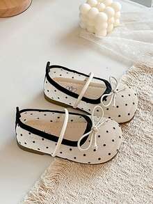 1 Pair Girls Fireworks Mesh Hollow Soft Bottom Flats, New Chinese Style Bowknot Hanfu Shoes, Spring/Summer - Beige - View 3