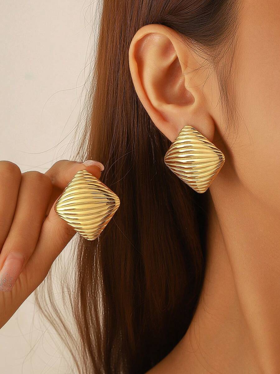 1 par de pendientes geométricos de gota de agua chapados en oro de 18K de acero inoxidable, con un diseño exagerado y personalizado, adecuados para el uso diario o vestimenta de noche de las mujeres, también pueden usarse como regalo, nueva llegada de primavera - Dorado - Ver 1