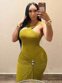 Women's Cross Halter Mermaid Dress | Fall Winter Solid Color Ruched High Waist Slim Maxi Dress - Green - View 3