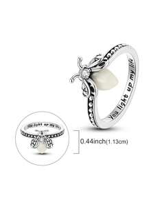 1枚原创设计银色夜光萤火虫戒指，夜光星空设计，精致镀银戒指，女士款，独特的萤火虫造型夜光饰品，镶嵌精美立方氧化锆，浪漫发光戒指，适合日常佩戴、派对、约会、周年纪念等场合。 - 銀色 - 查看 4