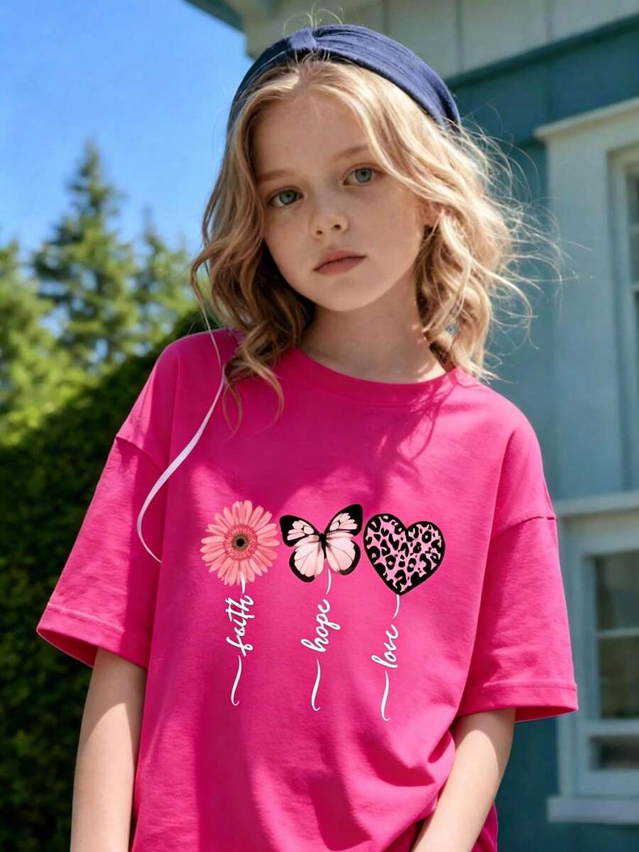 这款女童短袖T恤采用独特的爱心印花和柔软的圆领设计；是一款休闲的紫红色T恤。 - 玫紅色 - 查看 1