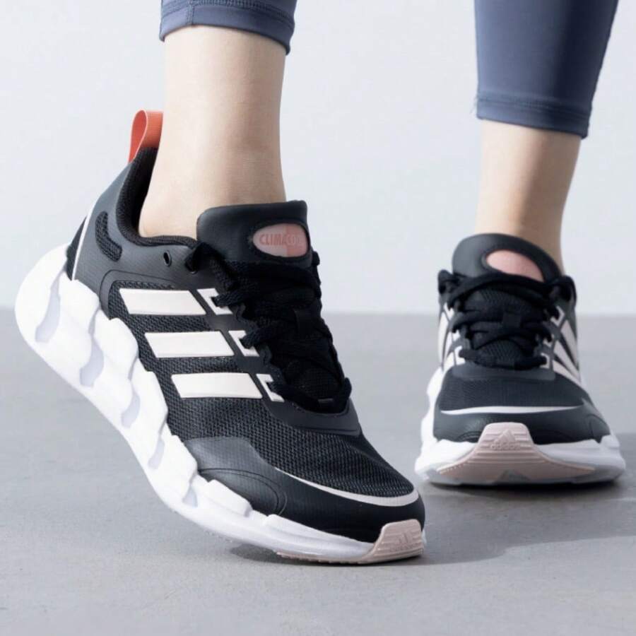 Adidas 女鞋新款CLIMACOOL清風鞋休閒訓練跑步鞋 - 黑與白 - 查看 1
