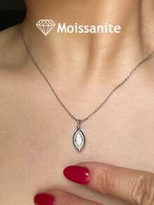 1pc 1.5ct Moissanite Leaf Shaped Necklace, Hypoallergenic S925 Sterling Silver Clavicle Chain, Versatile Necklace, Elegant Gift - Silver - View 3