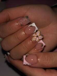 10片粉色镶边3D雕刻短方甲片，Y2K法式美甲裸粉色百搭手工美甲配件，配金色珠子，适合日常佩戴，按压式美甲贴片，手工按压式美甲 - 粉色 - 查看 2