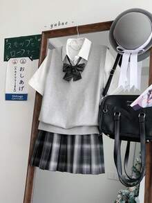 "Black Swan" Cute And Classic High School Girl Outfit: Ribbon Vest And Skirt Set. School-Style Fashion: Checkered Skirt + Knit Vest. 4-Piece Set. Popular JK Vest, V-Neck Pullover Knit. Japanese School Uniform: Composite Bow T-Shirt And Pleated Checkered Bottoms. Sexy High School Girl Cosplay Costume. - 淺灰色 - 查看 4
