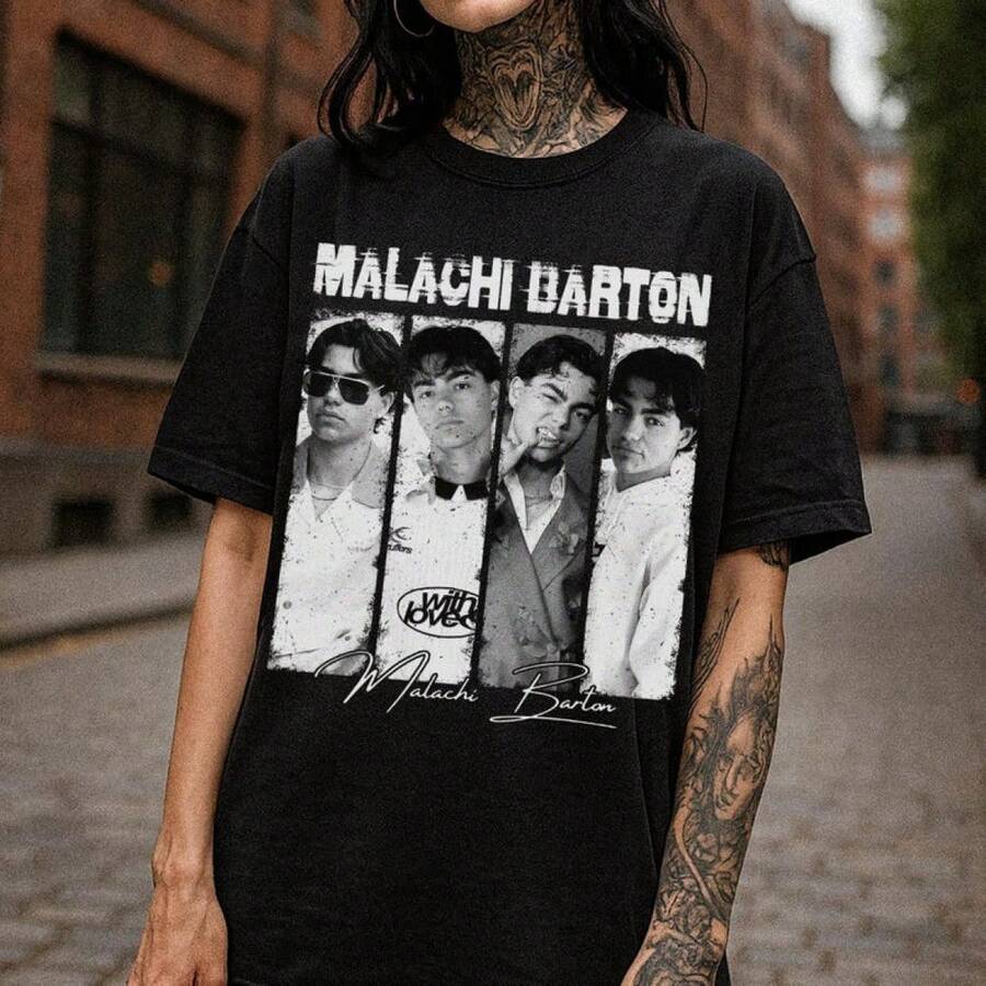 Malachi Barton Descendants Zombies Tour Comfort Shirt, Descendants Character Oufit, Trending Tee, Disneyland Vacation Trip Gift 2025 1PC Fashion Aesthetic Women's T-Shirt - Basic Casual Top | Perfect For Daily Wear/Gym/Beach/Office/Lounge/Dorm Christmas/New Year/Valentine's Day/St. Patrick's Day Gifts Tee, Fashion Leisure Sports T-Shirt,All-Season Casual Women's Top, Holiday/Birthday Gift Tee Thoughtful Gift For Friends & Sisters - Đen 6 - Xem 1