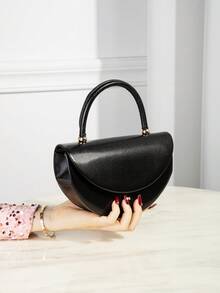 Elegant Women's Handbag, Minimalist Fashion Ladies Party Clutch, Chain Strap Chic Evening Bag, Lightweight Luxurious Design, Perfect For Party, Wedding, Prom Dress, Pairs Well With Holiday Party Dress, Evening Gown And Sequin Dress, Essential Wedding Accessory, Matches Perfectly With Graduation Dress, Prom Dress. - Black - View 3