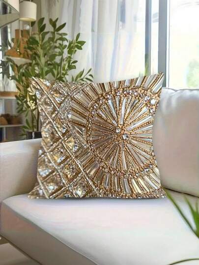1/2/4pcs Bohemian-Inspired Luxury Citrine Crystal-Embellished Cushion Cover, Featuring A Contemporary Geometric Zipper Design. Machine Washable – The Perfect Choice For Living Room, Bedroom Or Office Decor (Cushion Insert Not Included). Ideal As A Sofa Cushion Or Bedroom Accessory, This Modern Piece Boasts A Sparkling Finish.