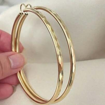 1 Pair Of Fashionable And Luxurious Hoop Earrings, Perfect Jewelry Gift For Women On Festivals, Parties And Gatherings. An Ideal Gift For Her