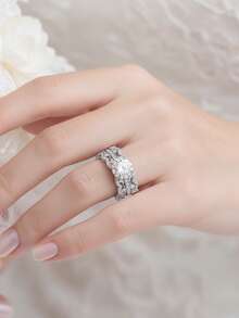 女士结婚戒指套装，花卉镂空两件套可叠戴戒指，5.1克925纯银，2克拉莫桑石，波西米亚宫廷风格，订婚、结婚、周年纪念、情人节礼物，附赠莫桑石证书和精美礼盒 - 銀色 - 查看 6