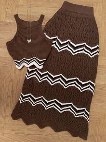 女士优雅休闲度假套装，棕色撞色条纹镂空短款针织上衣搭配长裙，两件套包括露背无袖修身短款上衣和修身长裙。适合度假、海滩、郊游和约会。 - 棕色 - 查看 1
