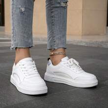 2026 New Style Women's White Shoes, Low-Top Lace-Up Sneakers, Casual Sports Shoes, Simple And Versatile Women's Shoes, Low-Top Flats, Fashionable White Shoes, Daily Wear Women's Shoes, Breathable Sneakers - 純白 - 查看 5
