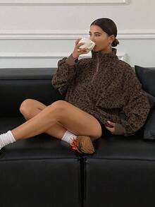 2026 Early Spring New Women's Leopard Print Corduroy Texture Half Zip Sweatshirts Oversized Casual Activewear Pullovers Textured Long Sleeve Stand Collar Tops For Daily Casual Gym Yoga Running Multicolor Options Fashion Sporty Style - màu nâu - Xem 4