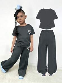 Bộ đồ bé gái in hình hoạt hình, áo tay ngắn cổ tròn và quần ngắn tay. - Màu xám đen - Xem 2