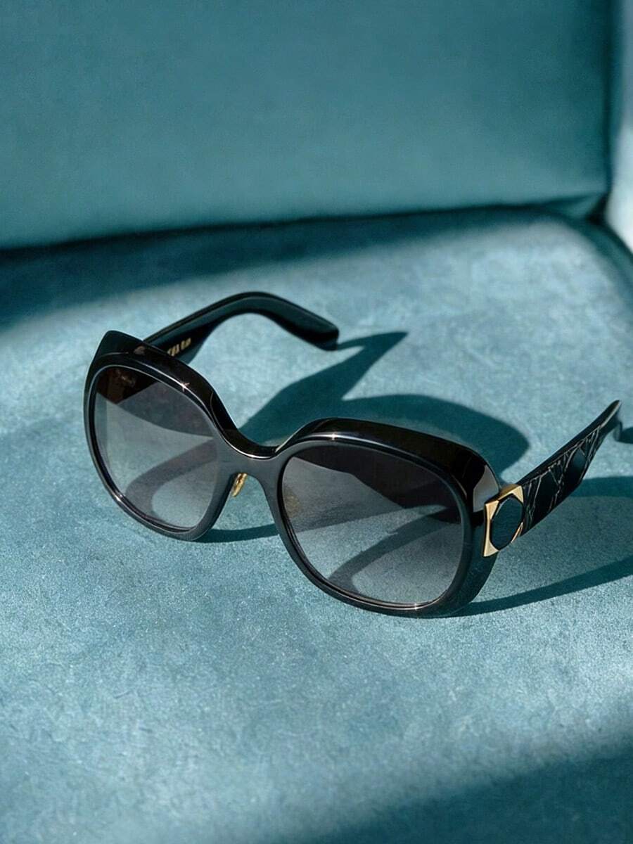 Dior Women's Large Frame Black Sunglasses, Fashion - Black - View 1
